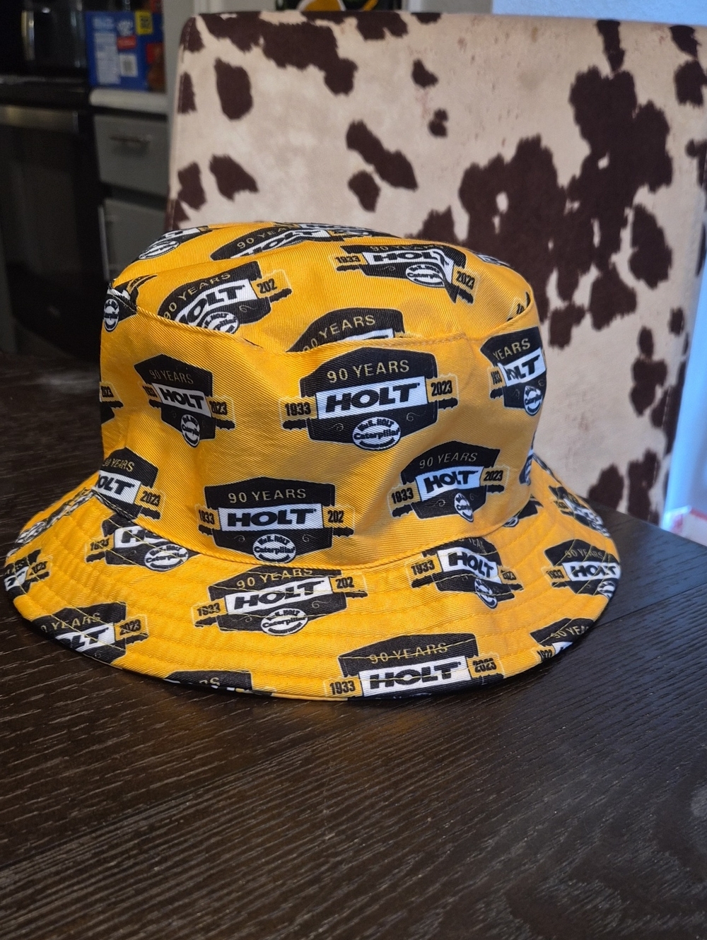 Holt Yellow Logo Bucket Hat - Picture 1 of 2